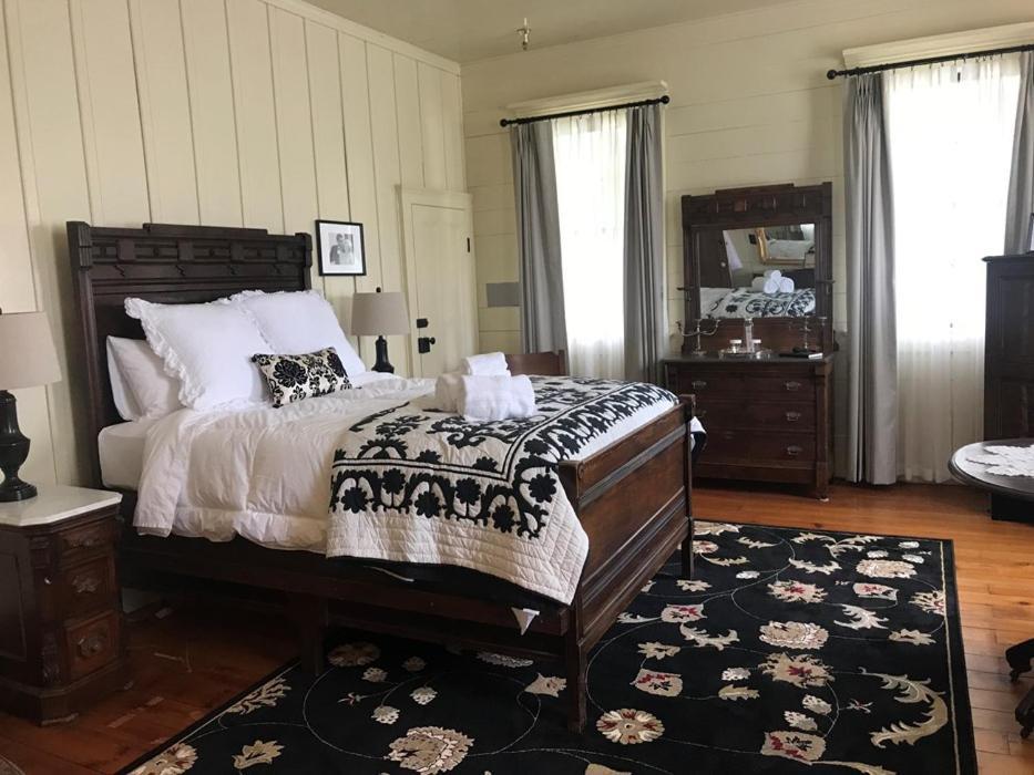 Wolf Creek Inn & Tavern 外观 照片
