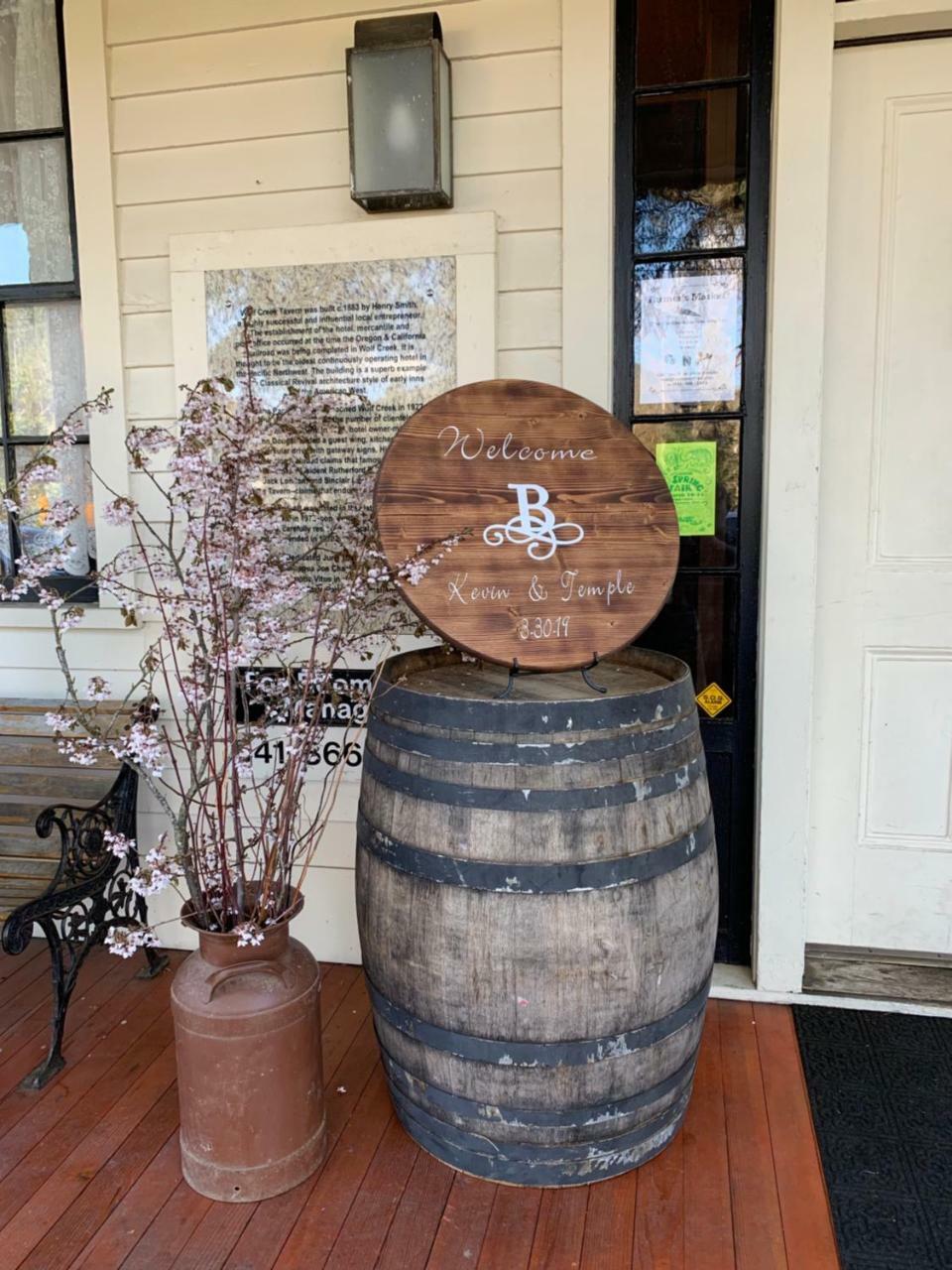 Wolf Creek Inn & Tavern 外观 照片