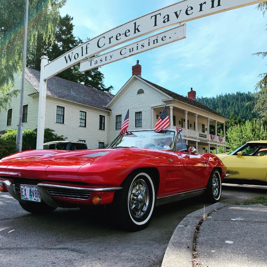 Wolf Creek Inn & Tavern 外观 照片
