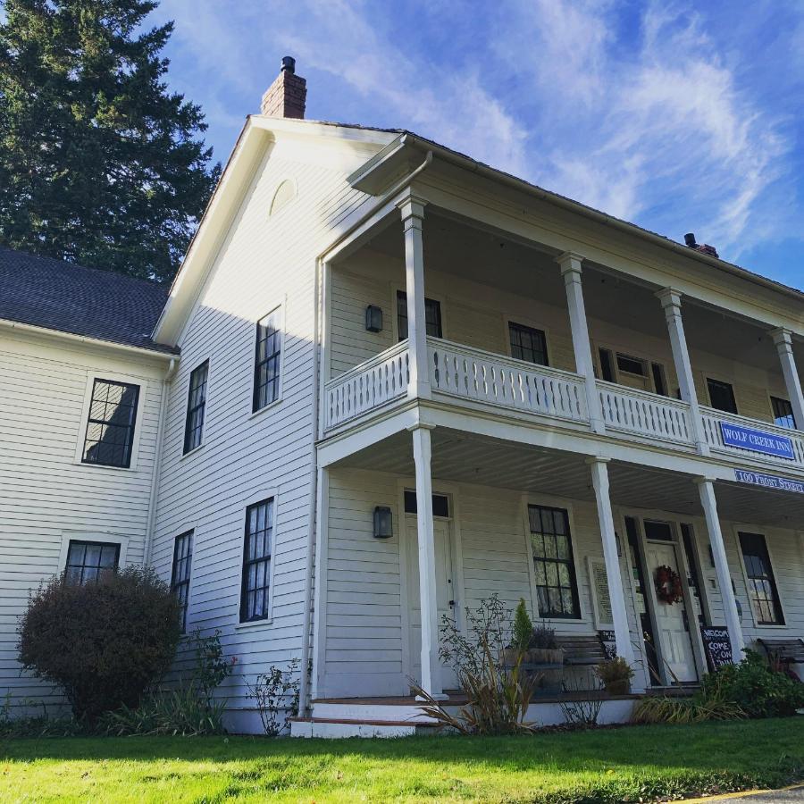 Wolf Creek Inn & Tavern 外观 照片
